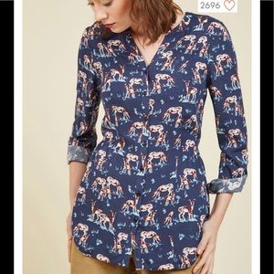 Modcloth trusty travel button up top in deer 🦌